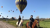 Sunrise Horsebackriding Tour in Cappadocia