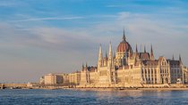 Private Transfer from Vienna to Budapest with 2 hours for sightseeing