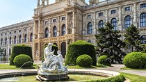Budapest to Vienna Private Costumizable Day Tour with Lunch 
