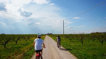 E-bike adventure among medieval castles and old villages