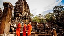 One day Angkor Wat tour with Sunset and major temples 