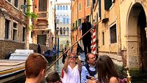 Morning Walking Tour of Venice Plus Gondola Ride