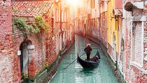 Venice: Traditions, Myths and Lifestyle Tour