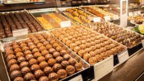 Geneva: Chocolate Tasting and Walking Tour with a Local