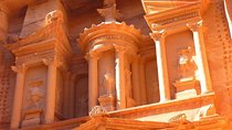 Full Day Treasure of Jordan Petra Tour with Pickup Included