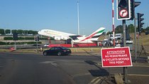 Private Transfer: Heathrow to Southampton Cruise Terminal Stopover at Stonehenge