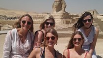 Private Day tour to Giza pyramids and Sphinx 