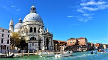 Private Arrival Transfer: Treviso Airport to Venice Hotels