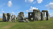 Stonehenge Independent Visit With Private Driver Up To 3 People 