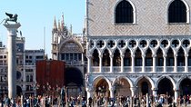 Doge's Palace guided tour and Gondola ride