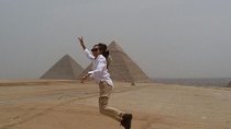 8-Hour Private Tour to the Pyramids of Giza and Saqqara from Cairo