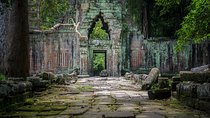 2-Days Private Tour Discovering Angkor Wat and Beng Mealea Temple