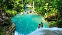 Dunn's River and Blue Hole Tour from Ocho Rios