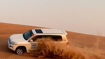 Private Dubai Desert Safari with BBQ Dinner & Sandboarding