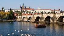 Full-Day Private Prague City tour: Prague Castle and Vltava River Cruise
