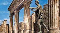 the splendour of Pompeii ruins 