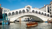 Private Arrival Transfer: Venice Train or Bus Stations to Venice Hotels