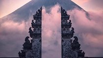 Best Of Instagram Tour - Sky Gate Of Heaven ( Lempuyang Temple )