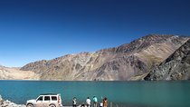 Embalse el Yeso and Termas del Plomo in semi-private 4x4