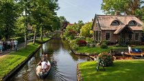 Giethoorn the Dutch Venice private day trip from Amsterdam