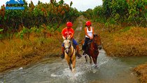 Horseback riding and Shuar community near Guayaquil private trip