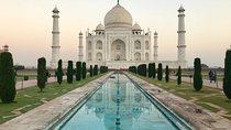 2-Day Private Tour of Agra incl Taj Mahal, Fatehpur Sikri & Agra Fort from Delhi