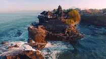 Ubud Guided Tour & Iconic Tanah Lot Temple