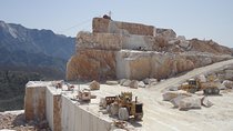 Tour of the Carrara quarries and artistic laboratories of Pietrasanta
