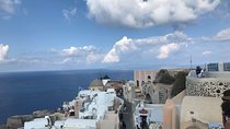 Barrier-free Shore-excursion: Panorama drive in Santorini (6 passengers + 1 Wheelchair)