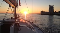 Sunset Sailing Tour On The Tagus River