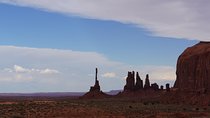 2.5 Hour Scenic Adventure: Arches, Ruins & Navajo Culture
