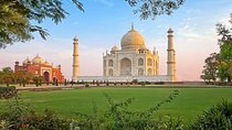 Taj Mahal Sunrise and Agra Fort Tour From Delhi By Private Car