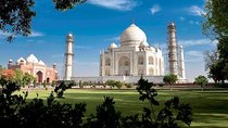 Enchanting Taj Mahal Same Day Tour by Gatiman Train From Delhi