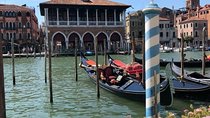 Venice Through a Local’s Eyes: Private Water Taxi & Walking Tour