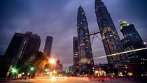 KLCC Lake of Symphony and The River Of Life Tour - Private 