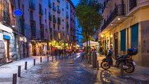 Madrid Private Night Walking Custom Tour with Tapa and a Drink