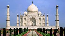 Same Day Taj Mahal Agra Fort Tour by Car From Delhi