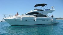 3-Hour 42' Azimut Private Yacht with Snacks & Open Bar.