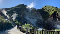 Private Yangmingshan Volcano Tour