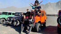 Bromo Sunrise Tour-Tumpak Sewu Waterfall-Ijen Crater 3 Days 2 Night