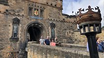 Edinburgh Full-Day Guided Private Tour in a Premium Minivan