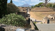 Transfer Naples to Positano and stop in Pompeii