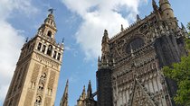 Alcazar and Cathedral & Giralda of Seville. Skip The Line! Includes access tickets