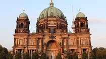 Private 4-hour City Tour of Berlin with driver & official guide w/ Hotel pick up