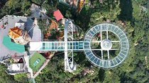 Private Day Tour to Shilinxia Glass Bridge with Lunch