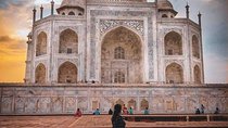 Sunrise Taj Mahal Tour From Delhi