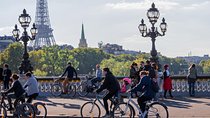 Private electric bike across the wonders of Paris (day)
