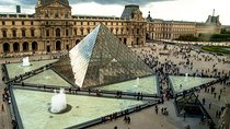 Private 3-hour tour in Louvre Museum with official tour guide 
