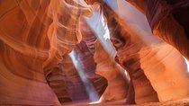Upper Antelope Canyon & Horseshoe Bend Tour from Las Vegas
