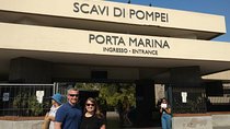 Pompeii SkipTheLine Tickets with Lunch&WineTasting Fullday from Rome